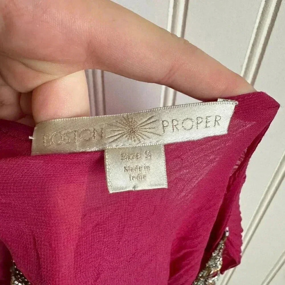Boston Proper pink heavily beaded butterfly sleeve semi sheer top size small H36 - Picture 4 of 7